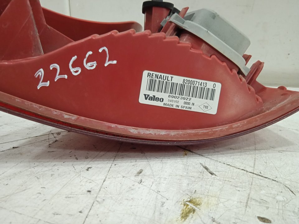 Piloto trasero izquierdo renault clio ii fase ii (bcb0) authentique