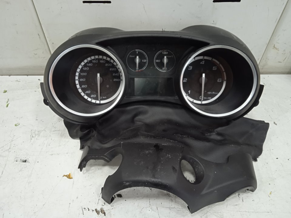 Cuadro instrumentos alfa romeo giulietta (191) sprint