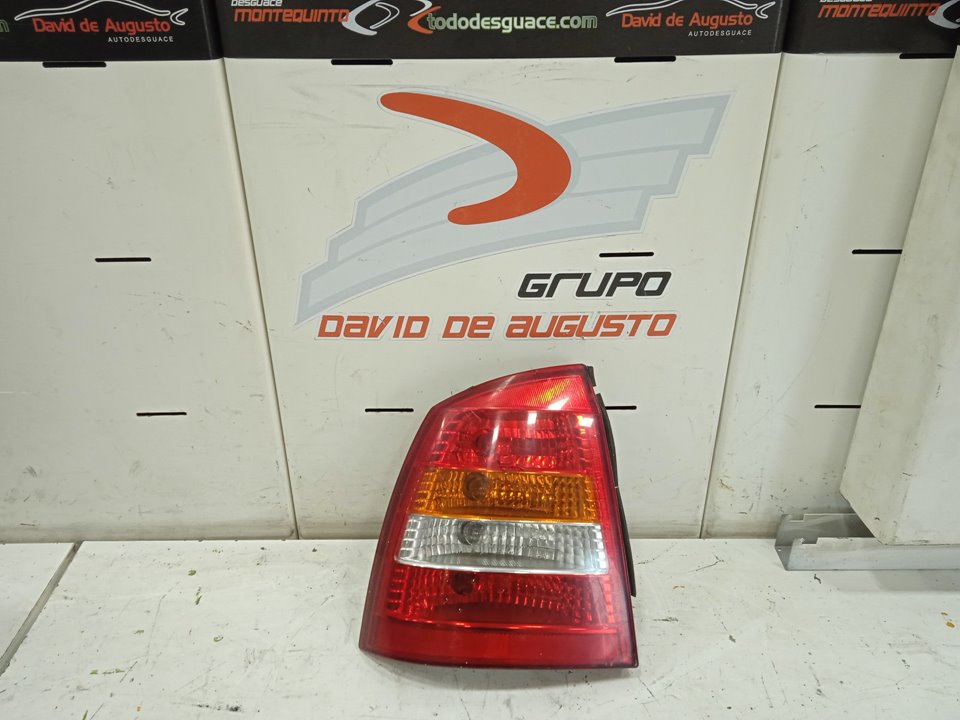 Piloto trasero izquierdo opel astra g berlina club