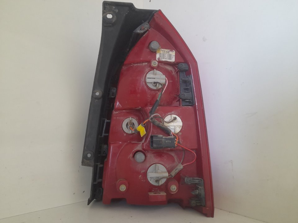 Piloto trasero izquierdo hyundai tucson (jm) 2.0 crdi comfort (4wd)