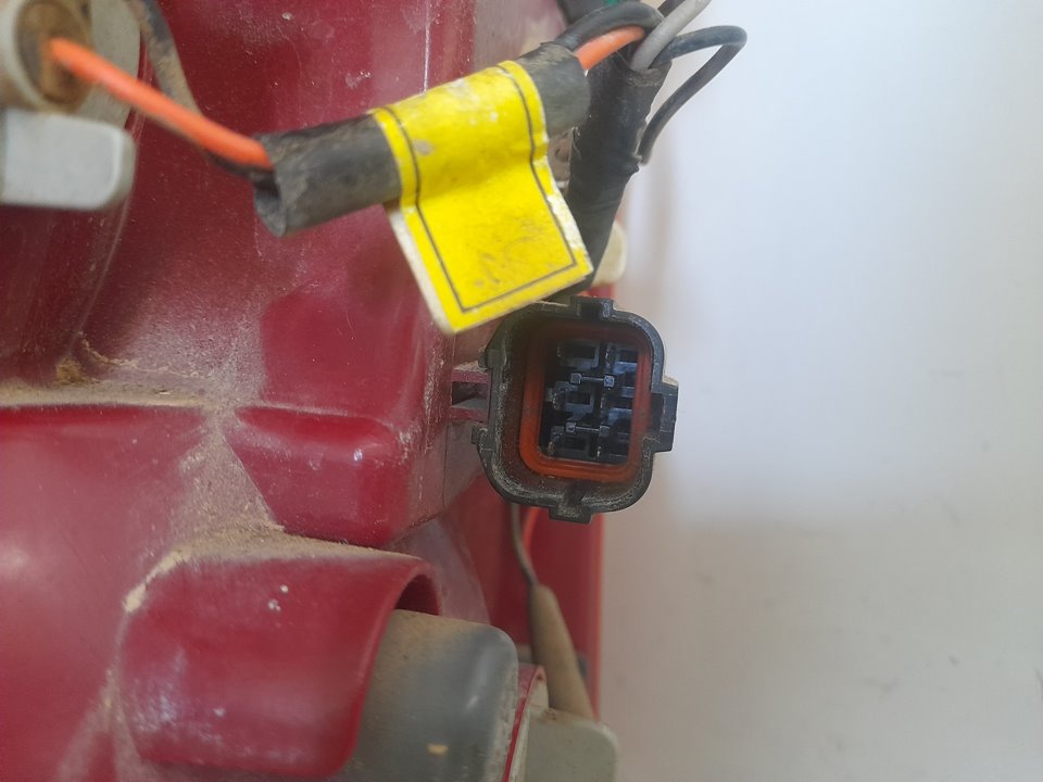 Piloto trasero izquierdo hyundai tucson (jm) 2.0 crdi comfort (4wd)