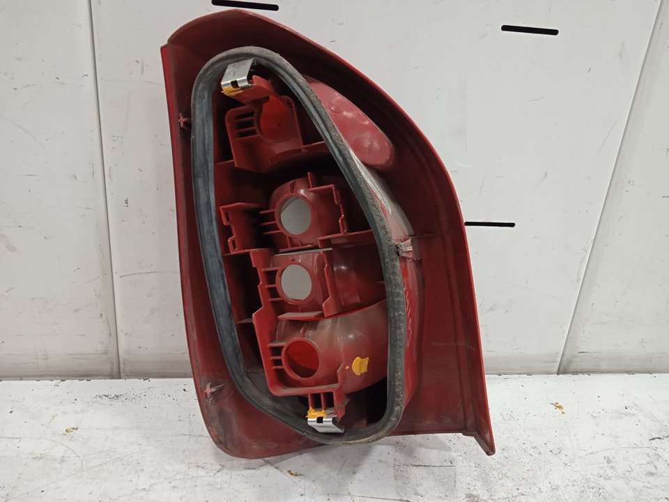 Piloto trasero derecho citroen xsara picasso 1.6 hdi 110 exclusive plus