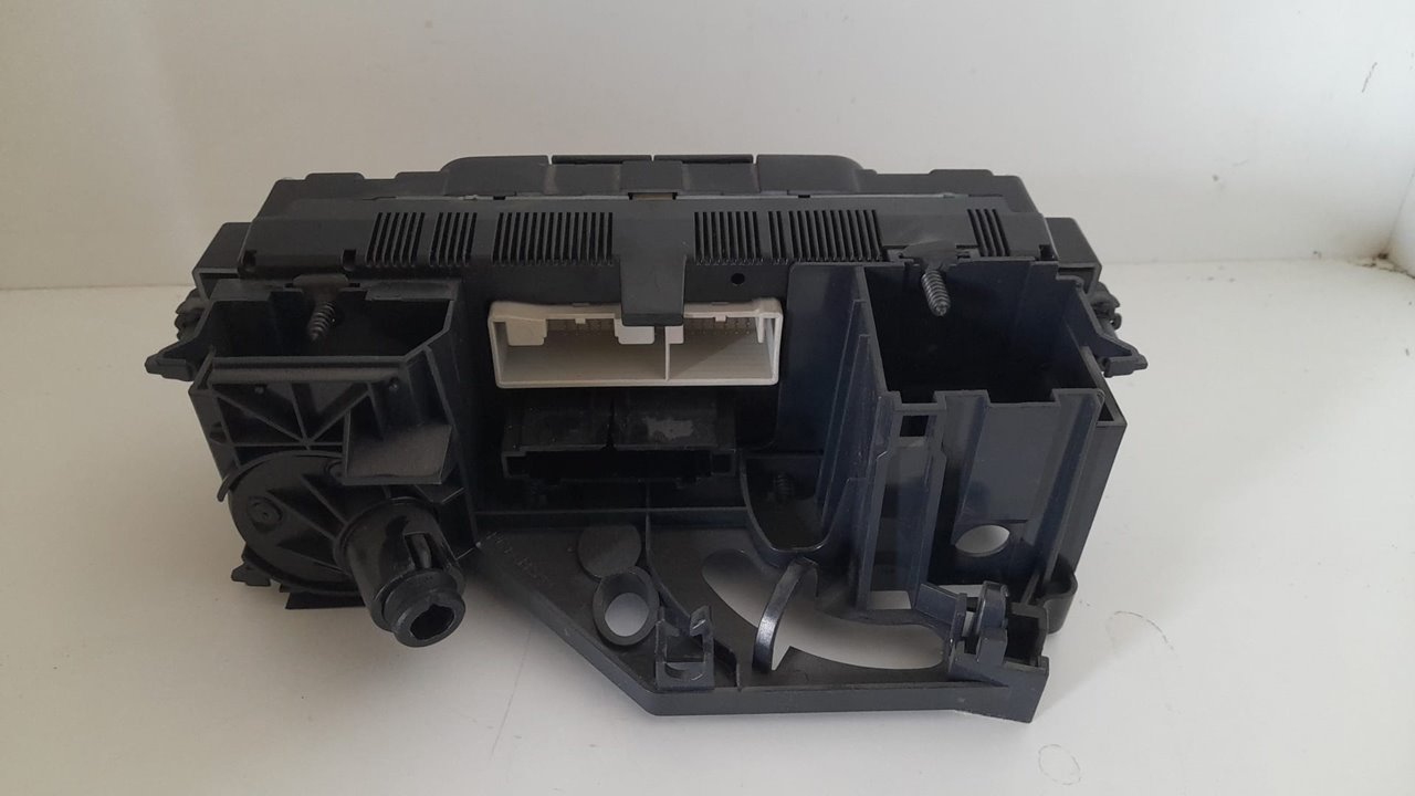 Mando climatizador seat leon (1p1) reference