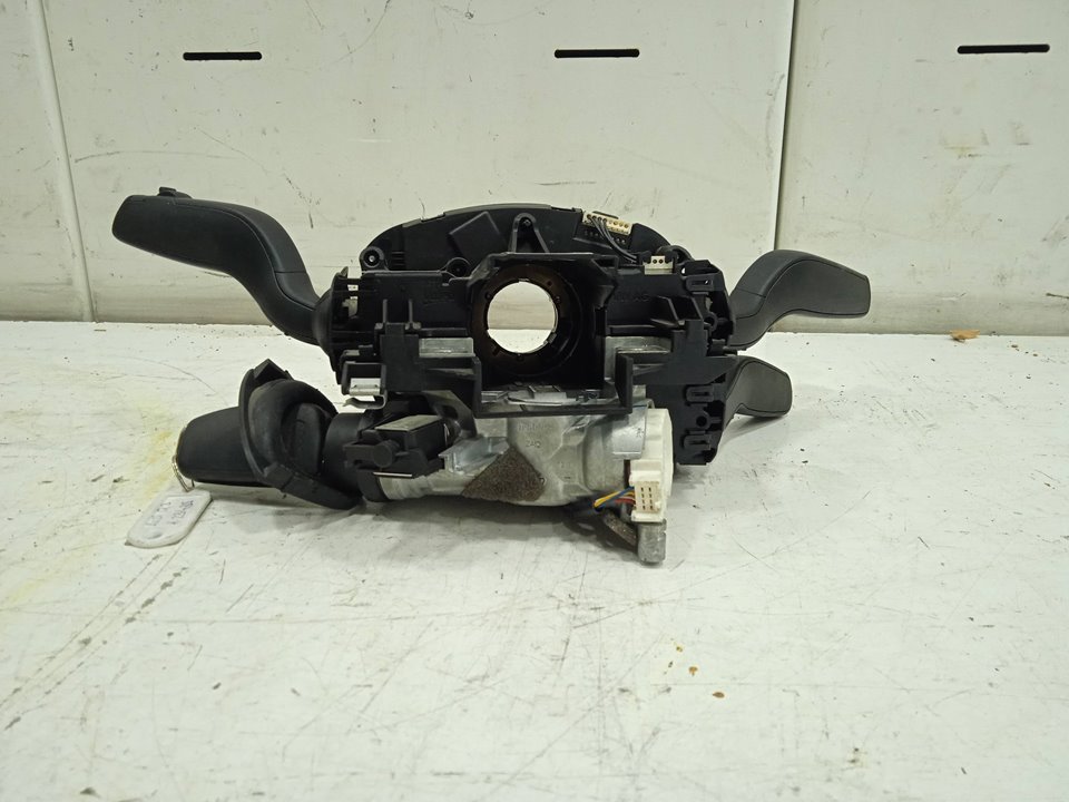  audi q3 (8ug) attraction