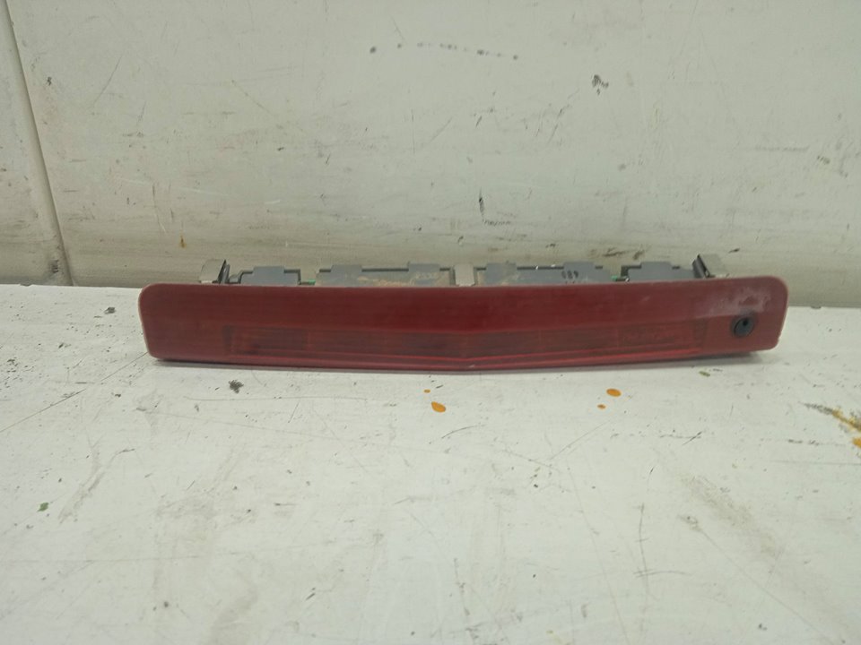 Piloto trasero central opel astra h gtc cosmo