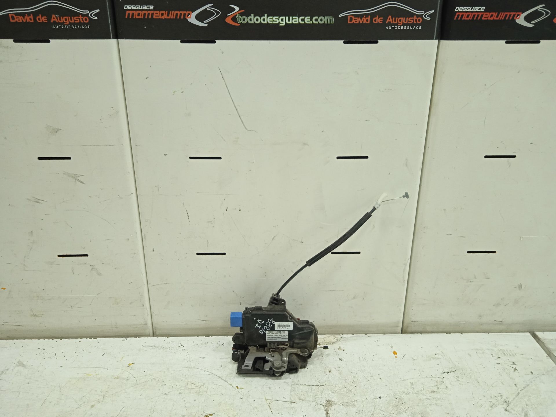 Cerradura puerta delantera izquierda skoda fabia combi (5j5) urban