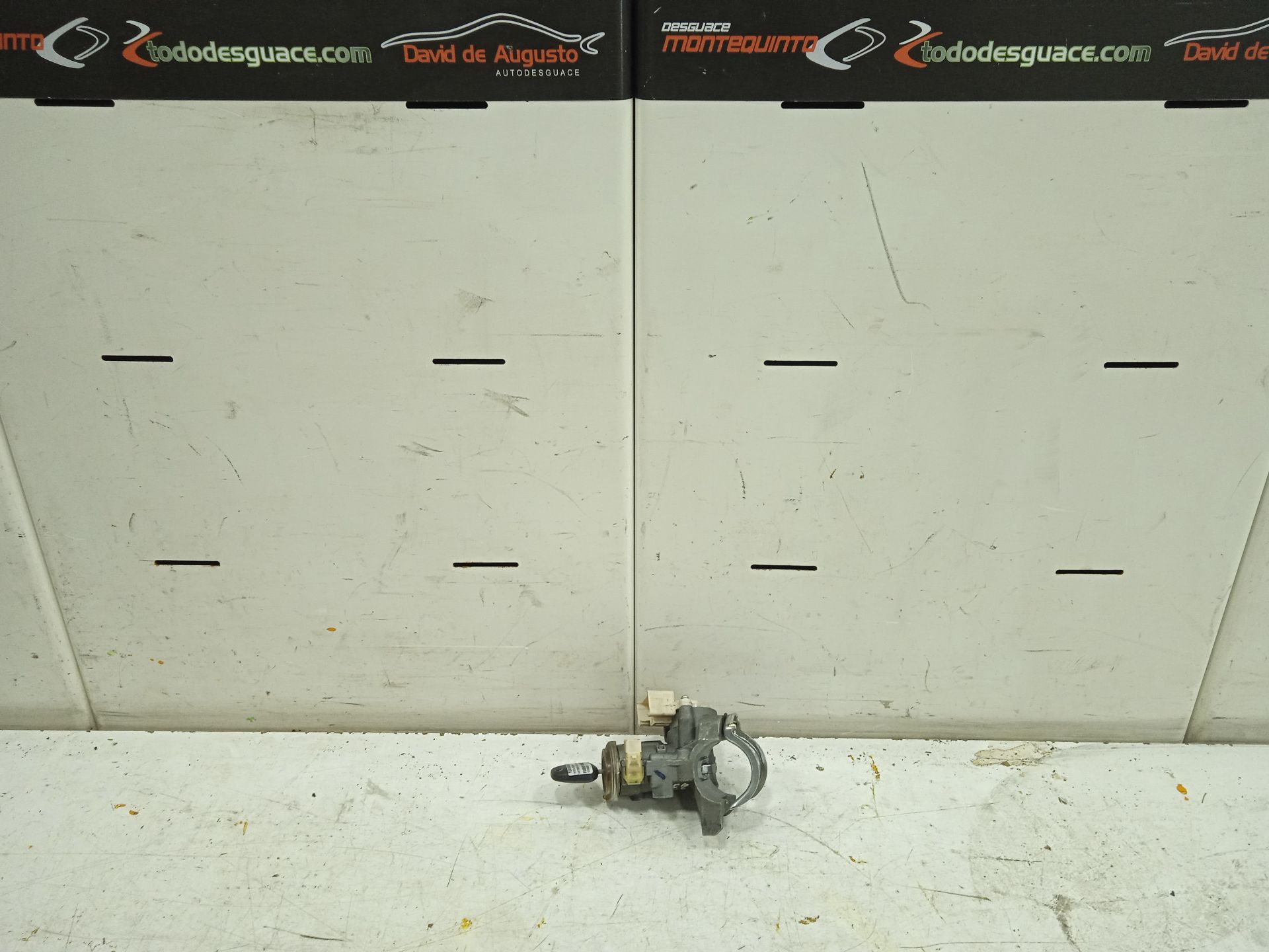 Antirrobo / llave contacto toyota verso (aur2zgr2) active