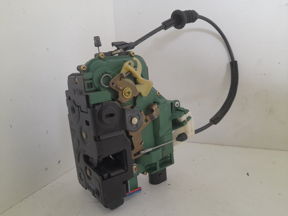 Cerradura puerta trasera izquierda volkswagen golf iv berlina (1j1)(10.1997) advance
