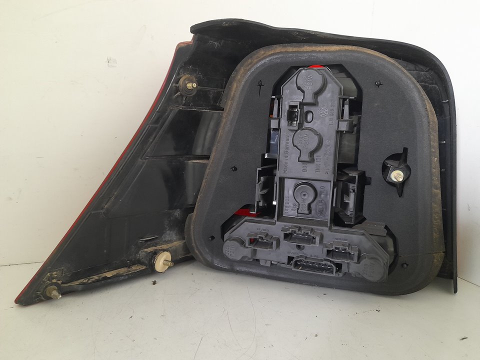 Piloto trasero derecho volkswagen golf iv berlina (1j1)(10.1997) advance