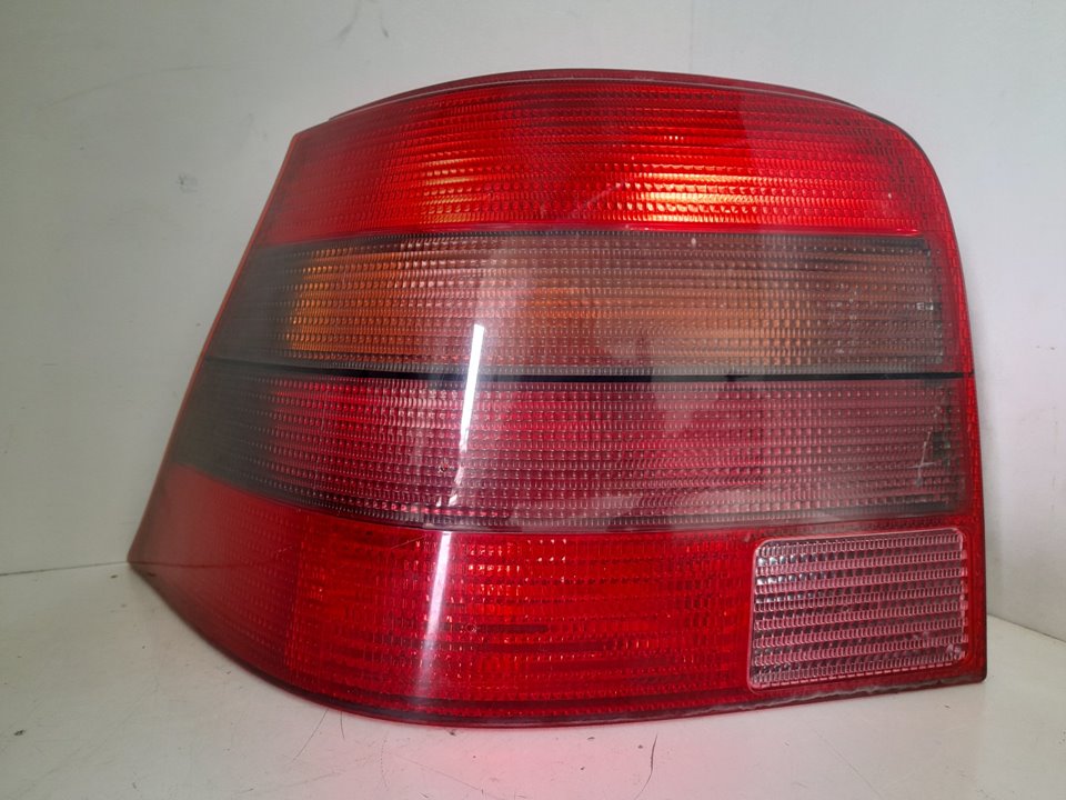Piloto trasero izquierdo volkswagen golf iv berlina (1j1)(10.1997) advance