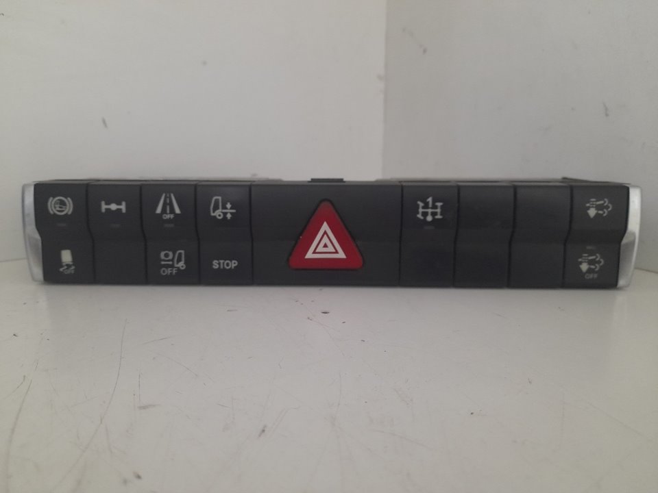 Botonera mercedes-benz actros 4 2-ejes bm 963 (2011) 18xx 4x2 szm l bigspace