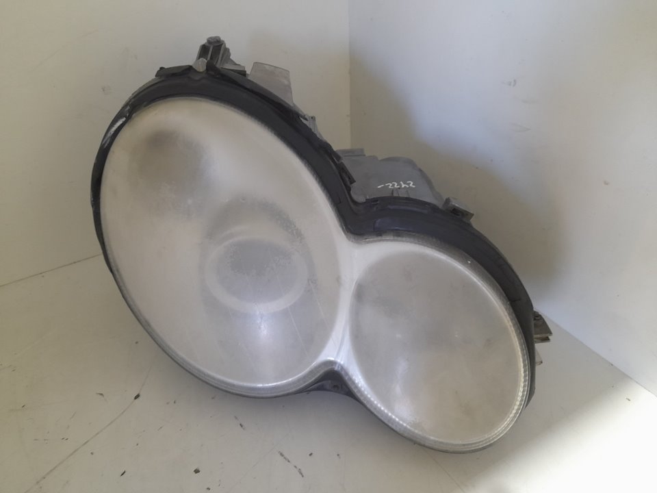 Faro derecho mercedes-benz clase c (bm 203) sportcoupe c 220 cdi (la) sport edition (