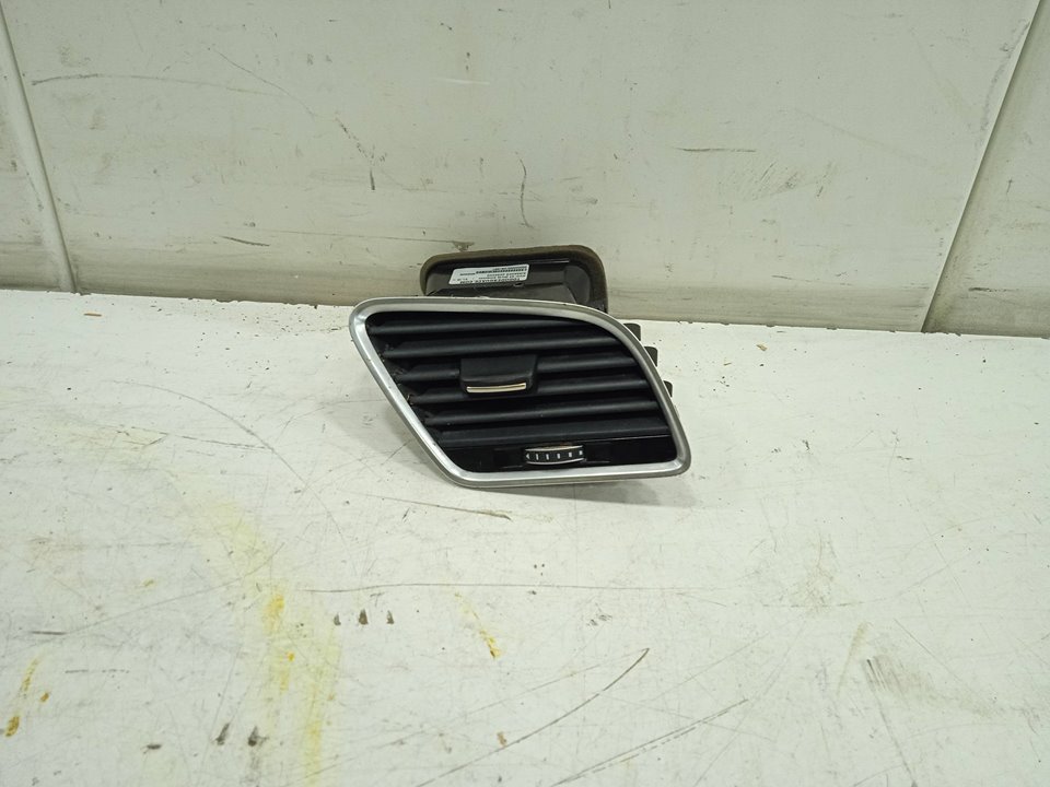 Aireador derecho audi q3 (8ug) attraction