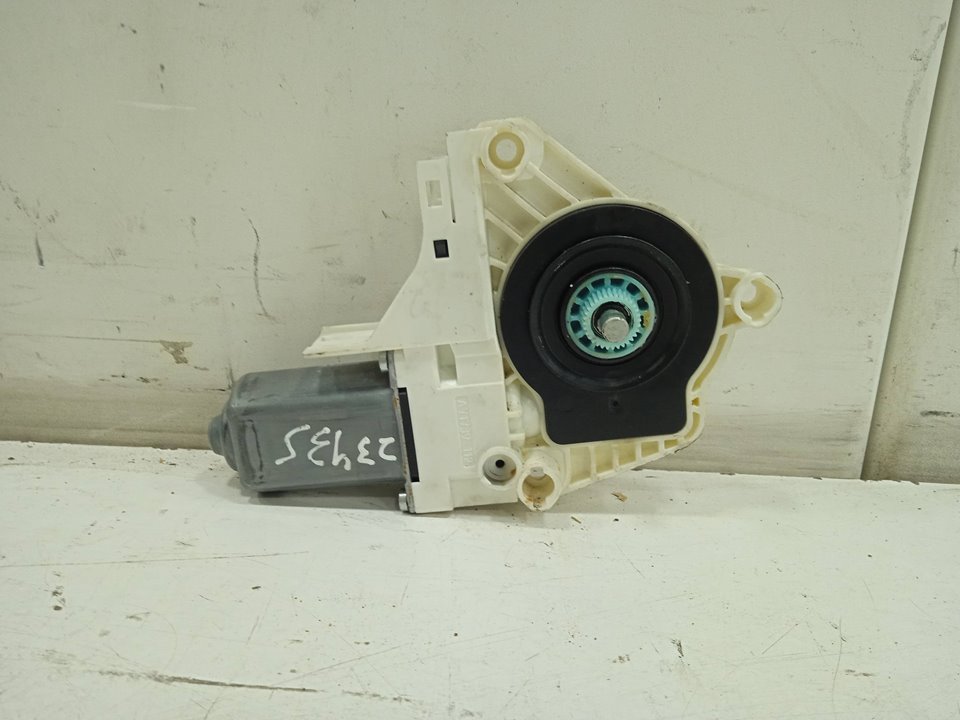 Motor elevalunas delantero izquierdo audi q3 (8ug) attraction