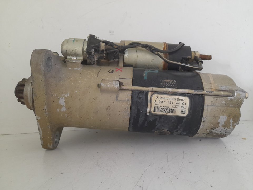 Motor arranque mercedes-benz  no identificado