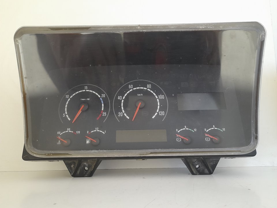 Cuadro instrumentos scania baureihe c-klasse pgr (2004) fsa r500 (4x2) largura mediana