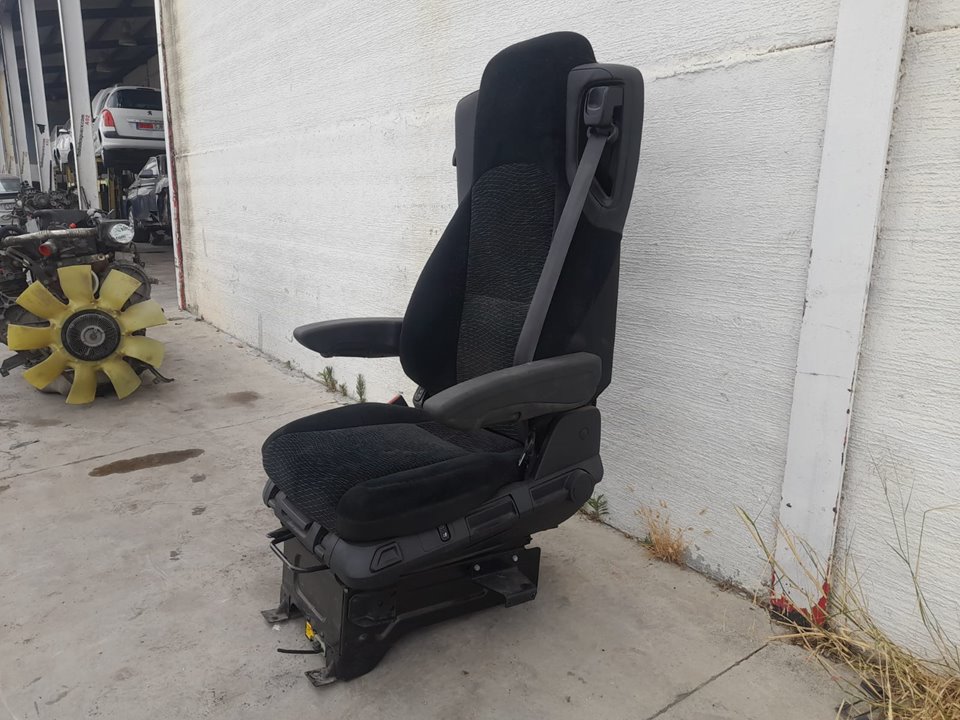 Asiento delantero izquierdo mercedes-benz actros 4 2-ejes bm 963 (2011) 18xx 4x2 szm l bigspace