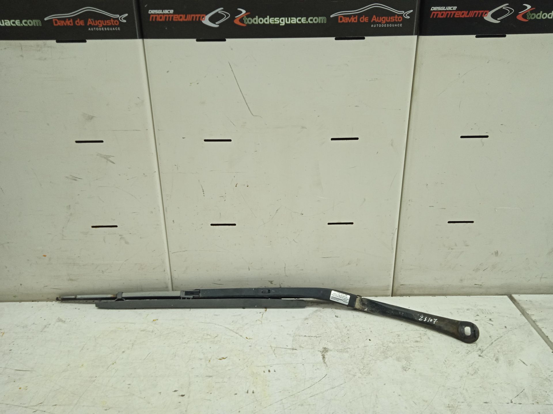 Brazo limpia delantero izquierdo bmw serie 5 berlina (e39) 530d