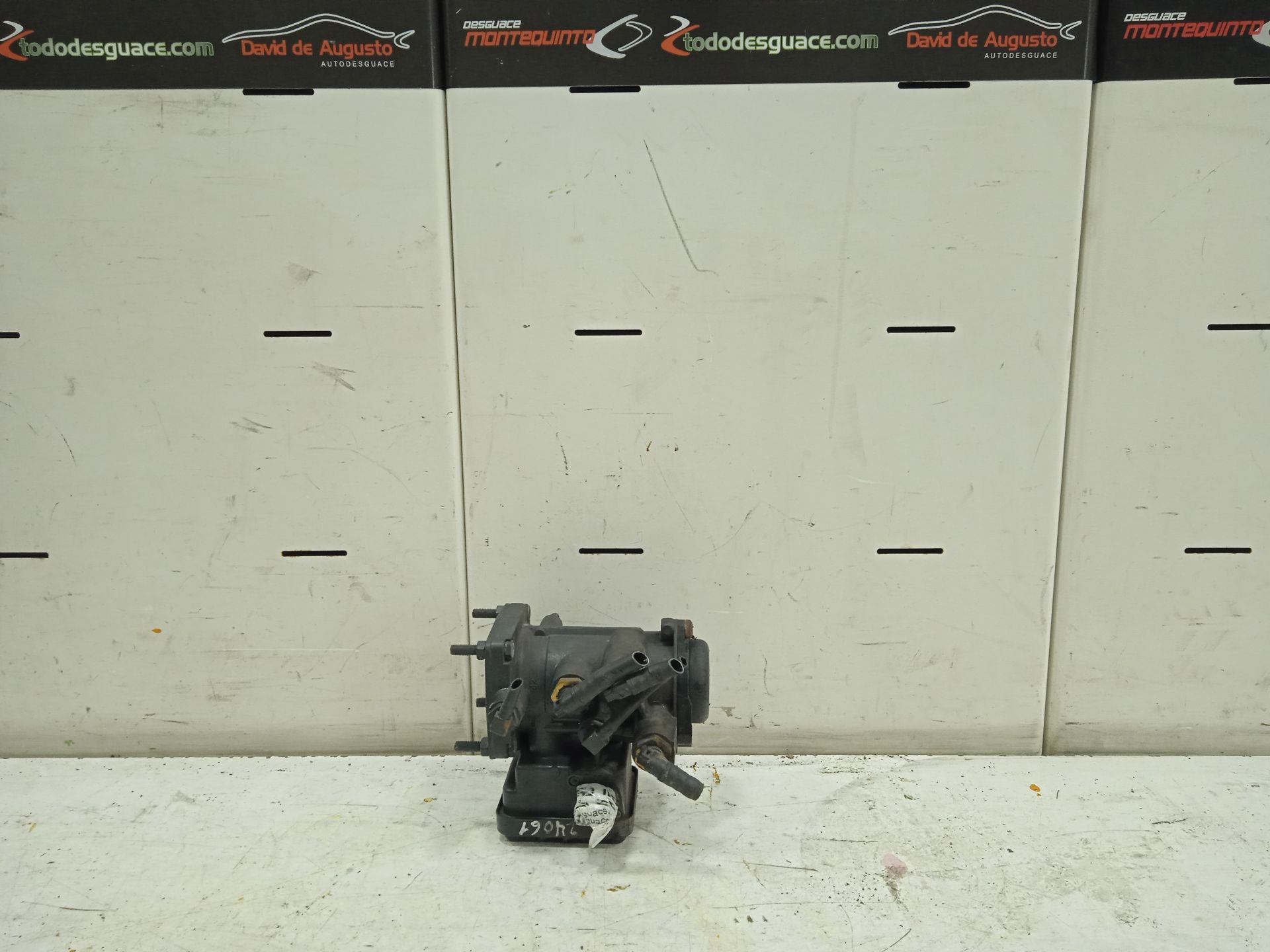 1161 mercedes-benz actros 4 2-ejes bm 963 (2011) 18xx 4x2 szm l bigspace