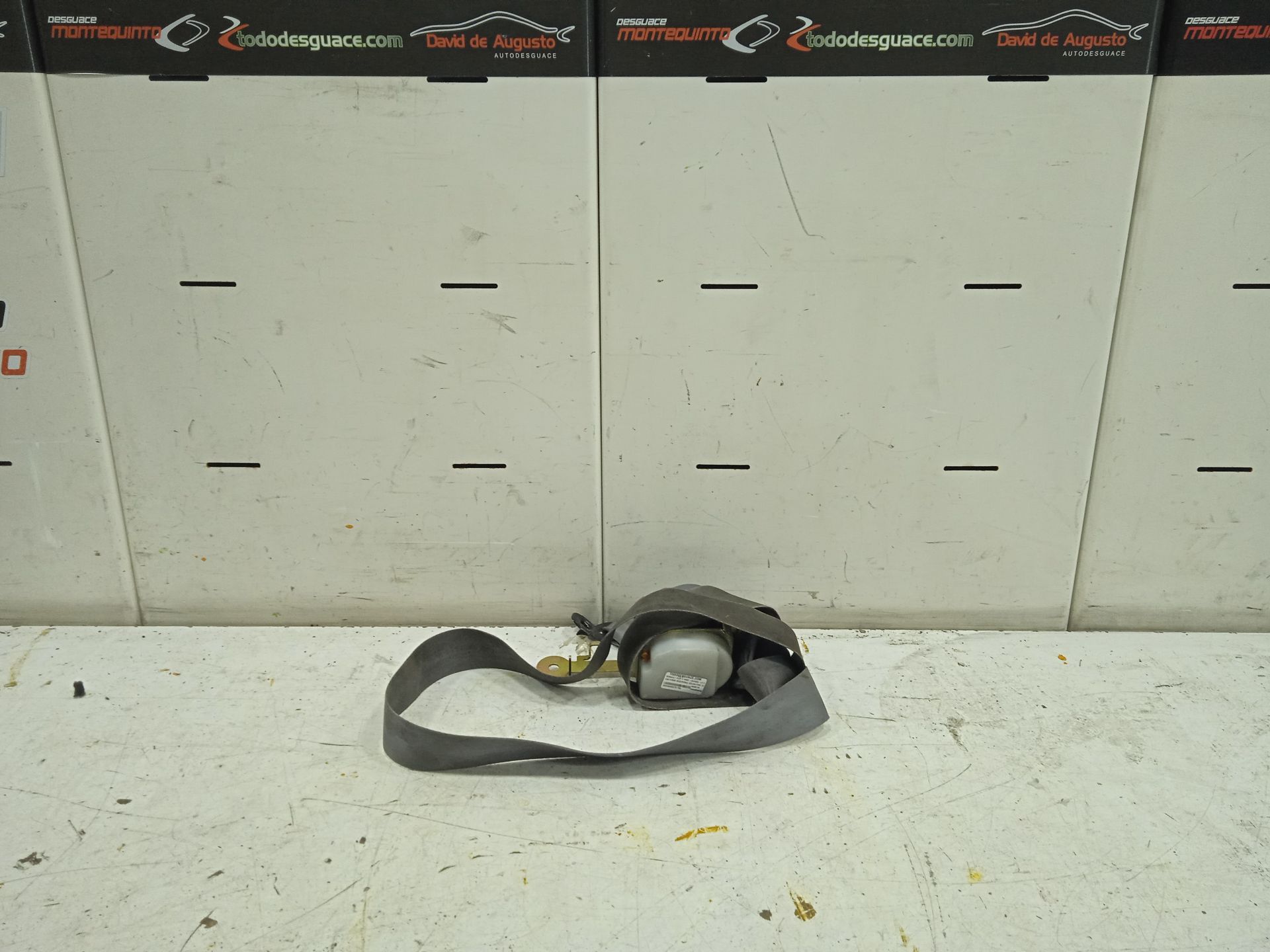 Cinturon seguridad delantero derecho renault clio ii fase i (bcb0) 1.9 d