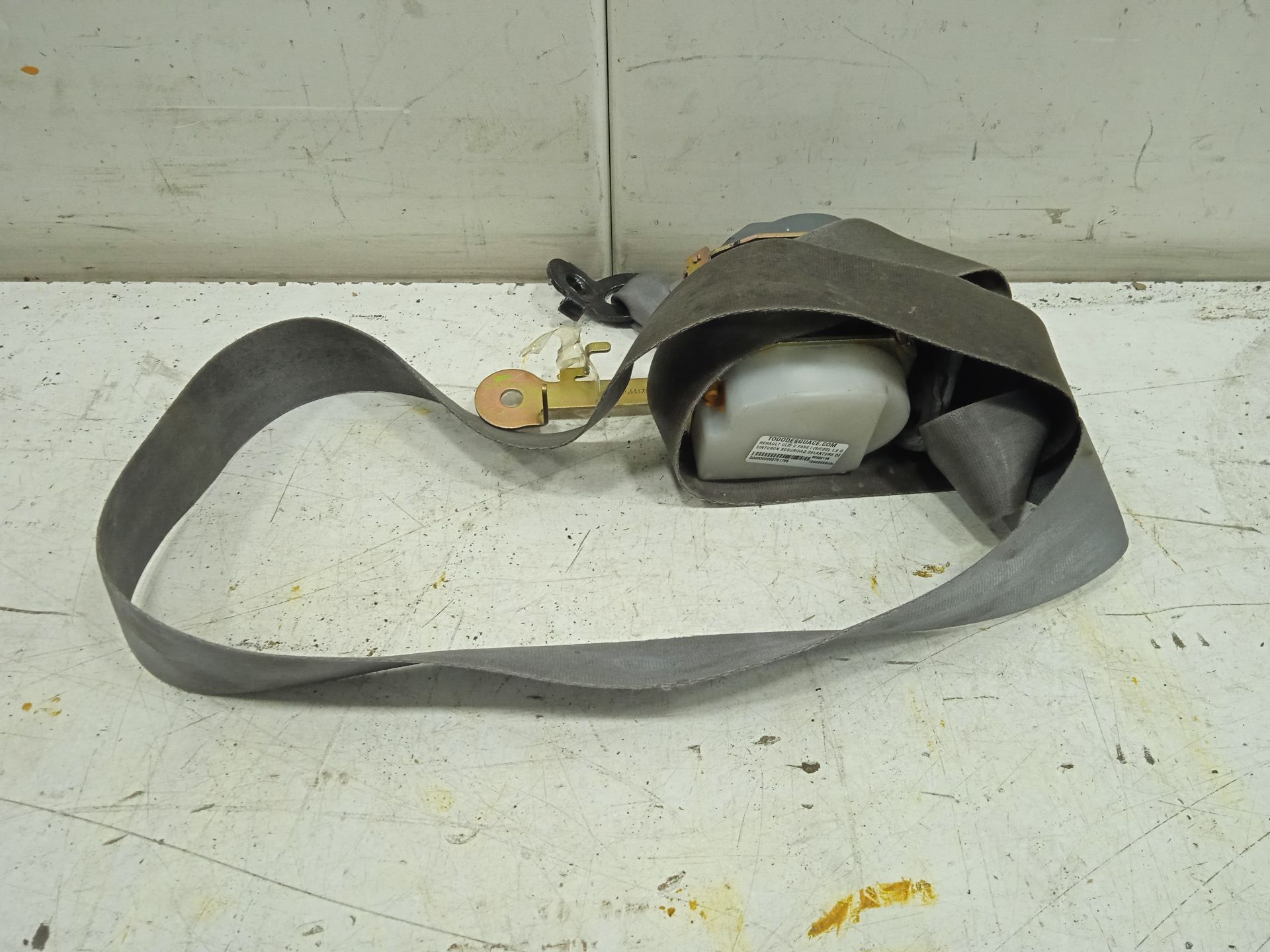 Cinturon seguridad delantero derecho renault clio ii fase i (bcb0) 1.9 d