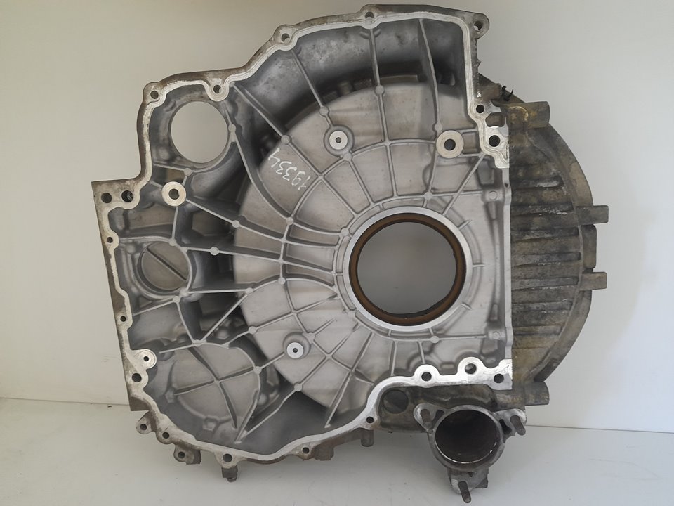 Tapa distribucion mercedes-benz  no identificado