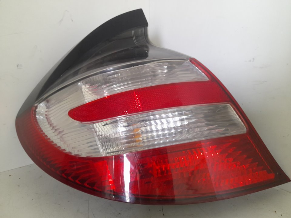 Piloto trasero izquierdo mercedes-benz clase c (bm 203) sportcoupe c 220 cdi (la) sport edition (