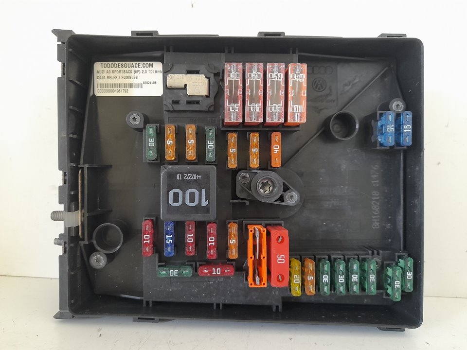 Caja reles / fusibles audi a3 sportback (8pa) 2.0 tdi ambiente (dpf)