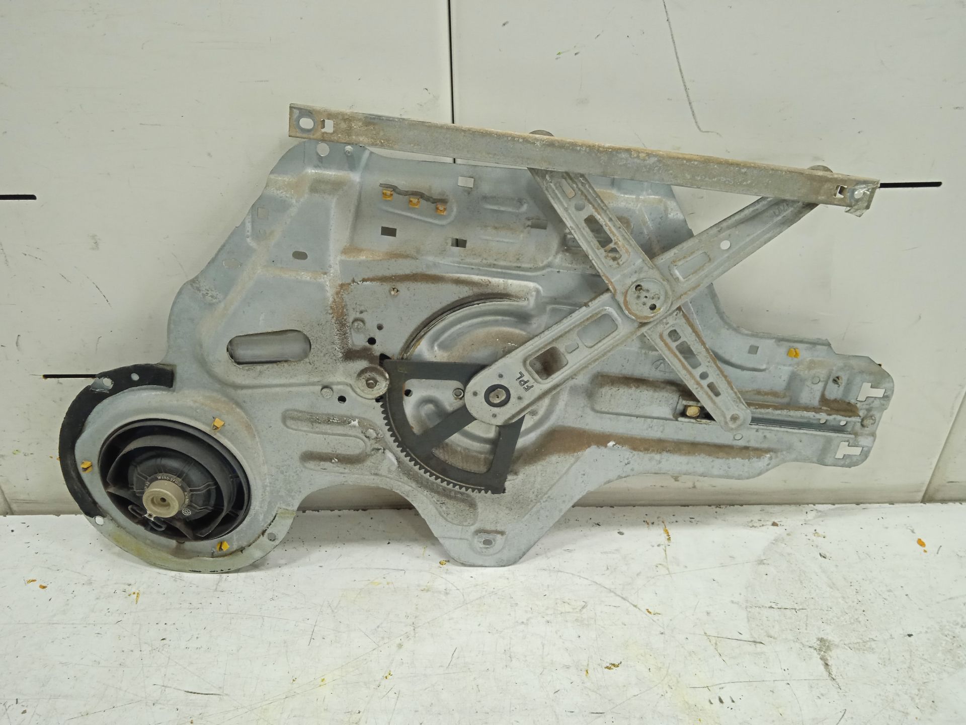 Elevalunas delantero izquierdo kia cerato (ld) 2.0 ex crdi berlina (4ptas.)