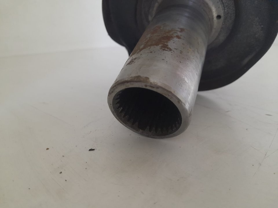 Cardan trasero mitsubishi montero (v60v70) 3.2 did glx hunter (5ptas.)