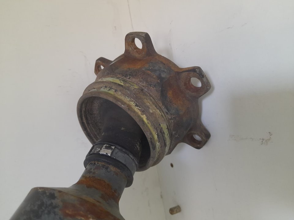 Cardan trasero mitsubishi montero (v60v70) 3.2 did glx hunter (5ptas.)