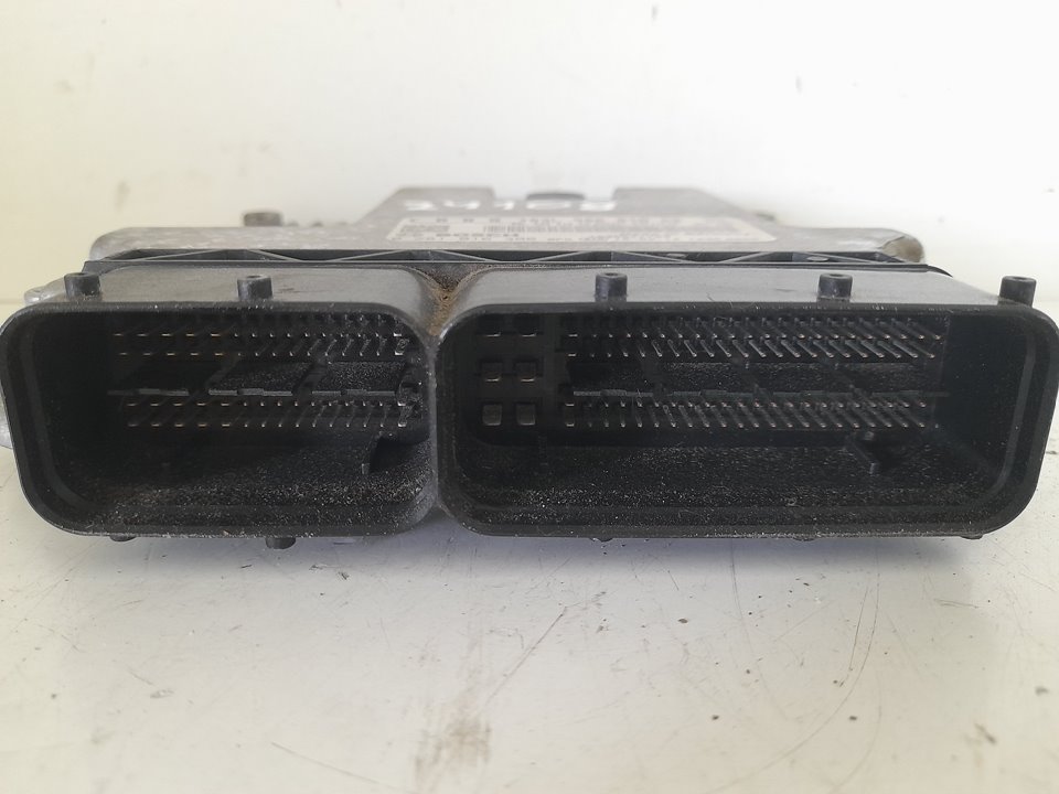 Centralita motor uce audi a3 sportback (8pa) 2.0 tdi ambiente (dpf)