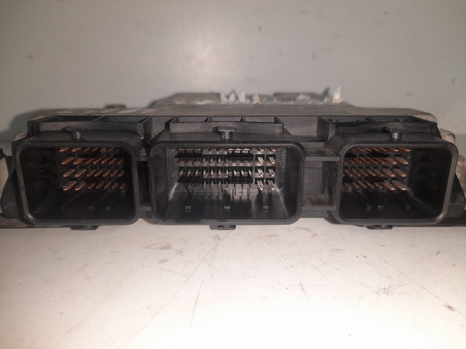 Centralita motor uce citroen c4 berlina 