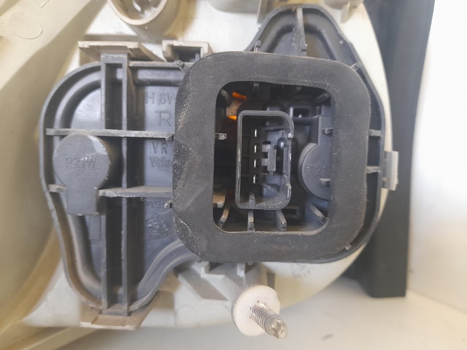 Piloto trasero derecho volkswagen golf v (1k1)(10.2003) highline