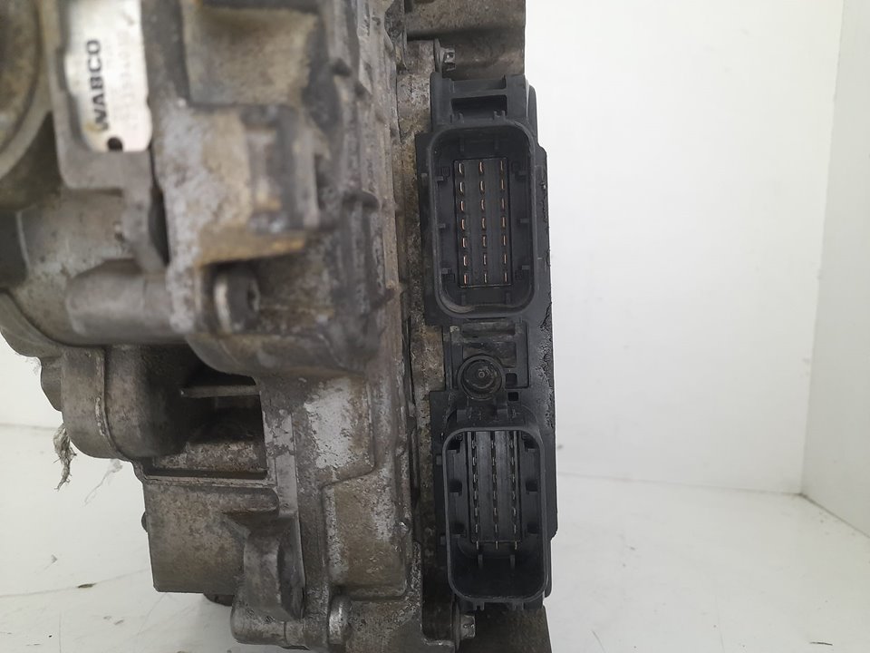 09263/002 mercedes-benz actros 4 2-ejes bm 963 (2011) 18xx 4x2 szm l bigspace