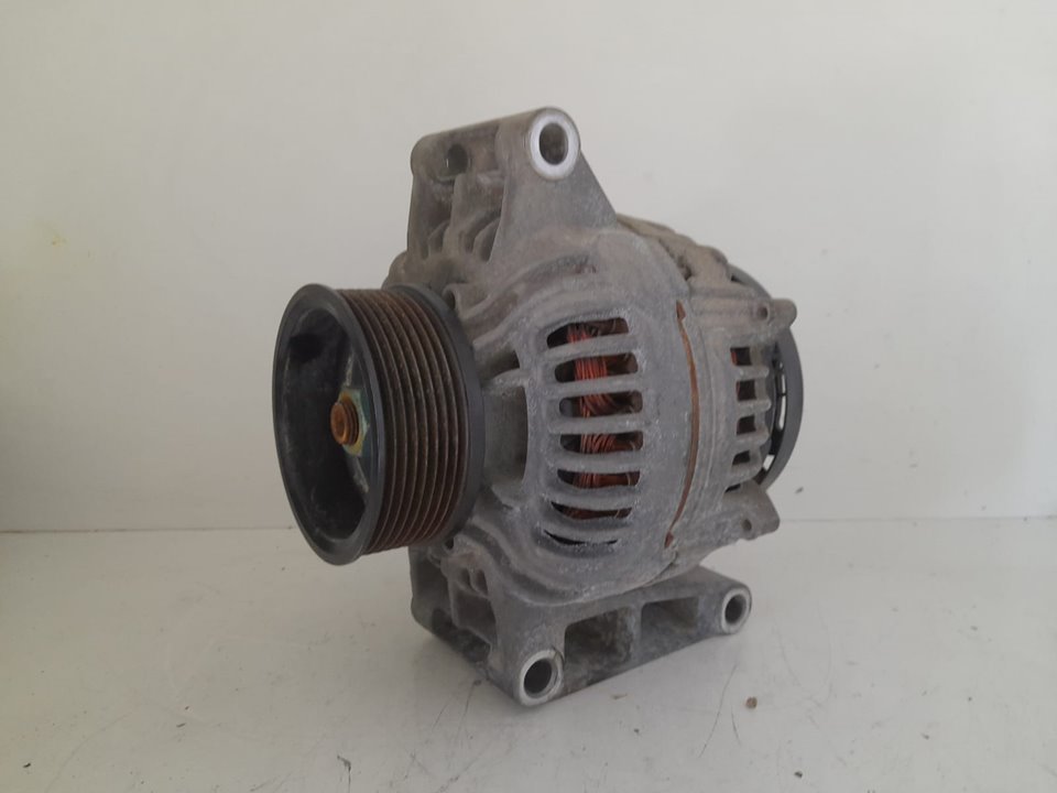 Alternador mercedes-benz  no identificado