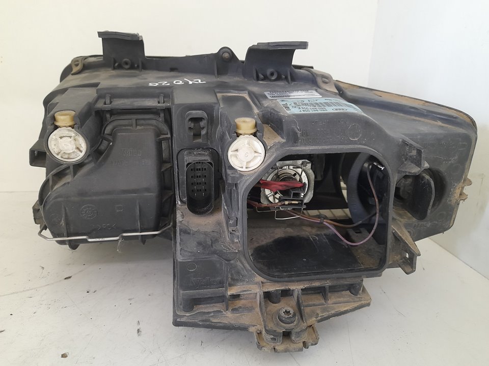 Faro derecho audi a4 avant (8e) 1.9 tdi (96kw)