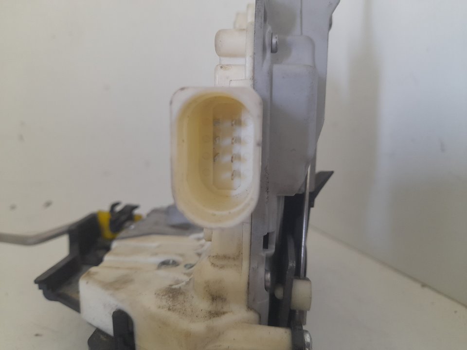 Cerradura puerta trasera derecha volkswagen passat berlina (3c2) advance