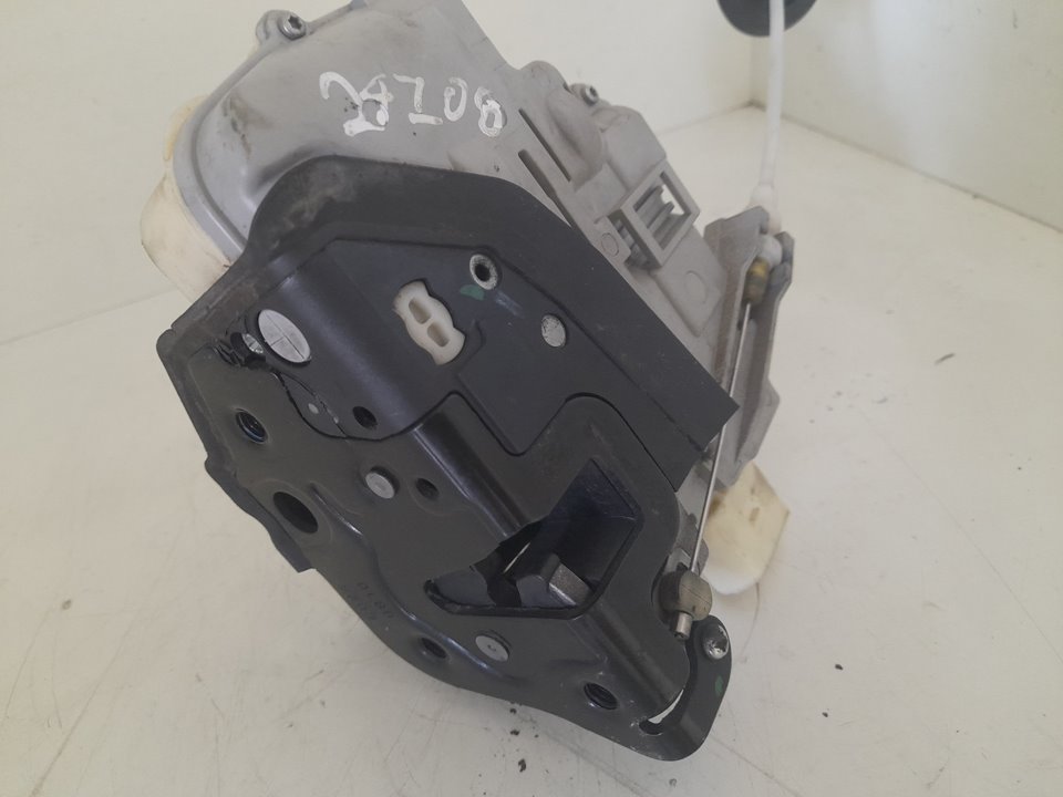 Cerradura puerta delantera izquierda volkswagen passat berlina (3c2) advance