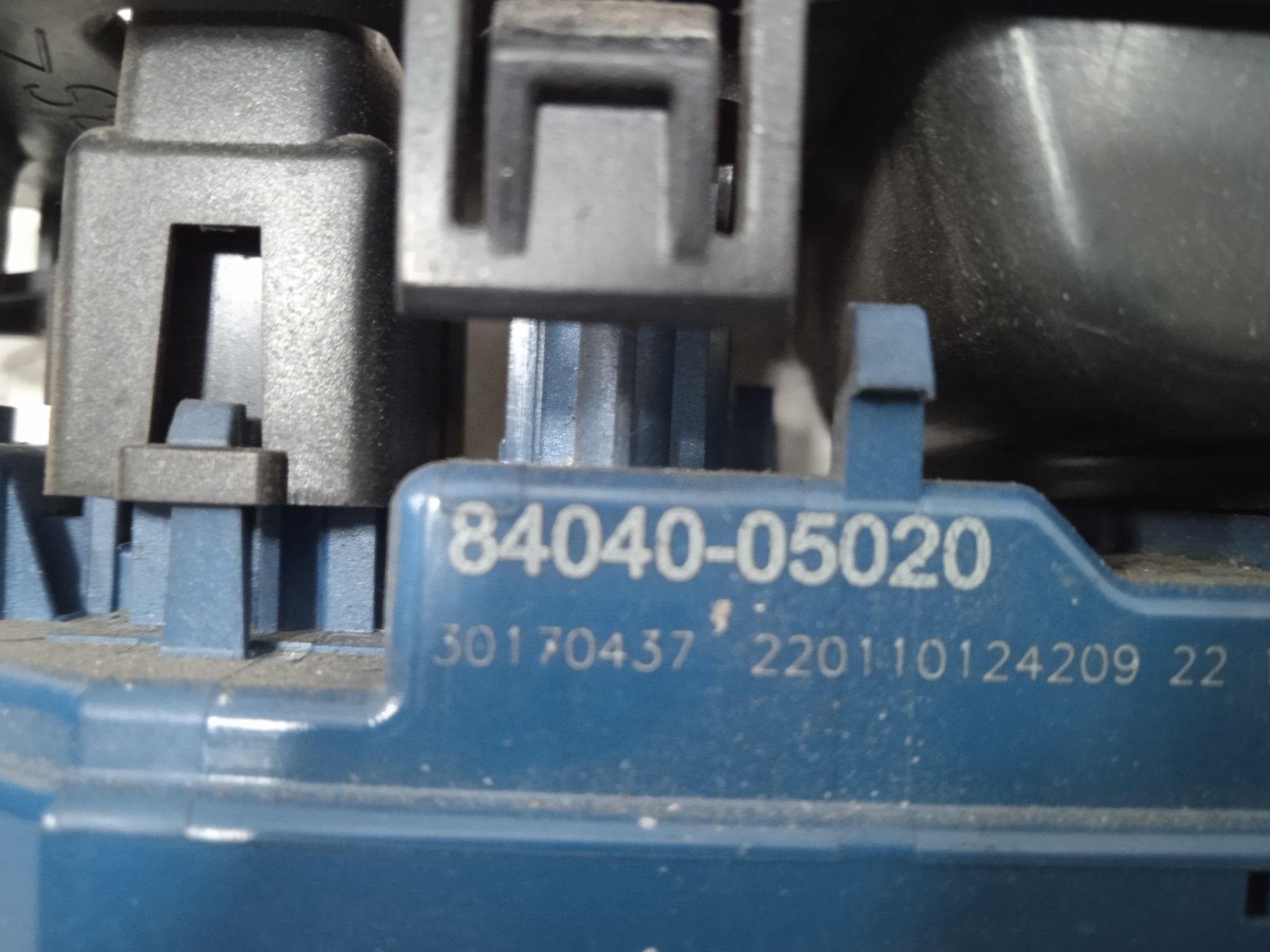 Mando elevalunas delantero izquierdo toyota verso (aur2zgr2) active