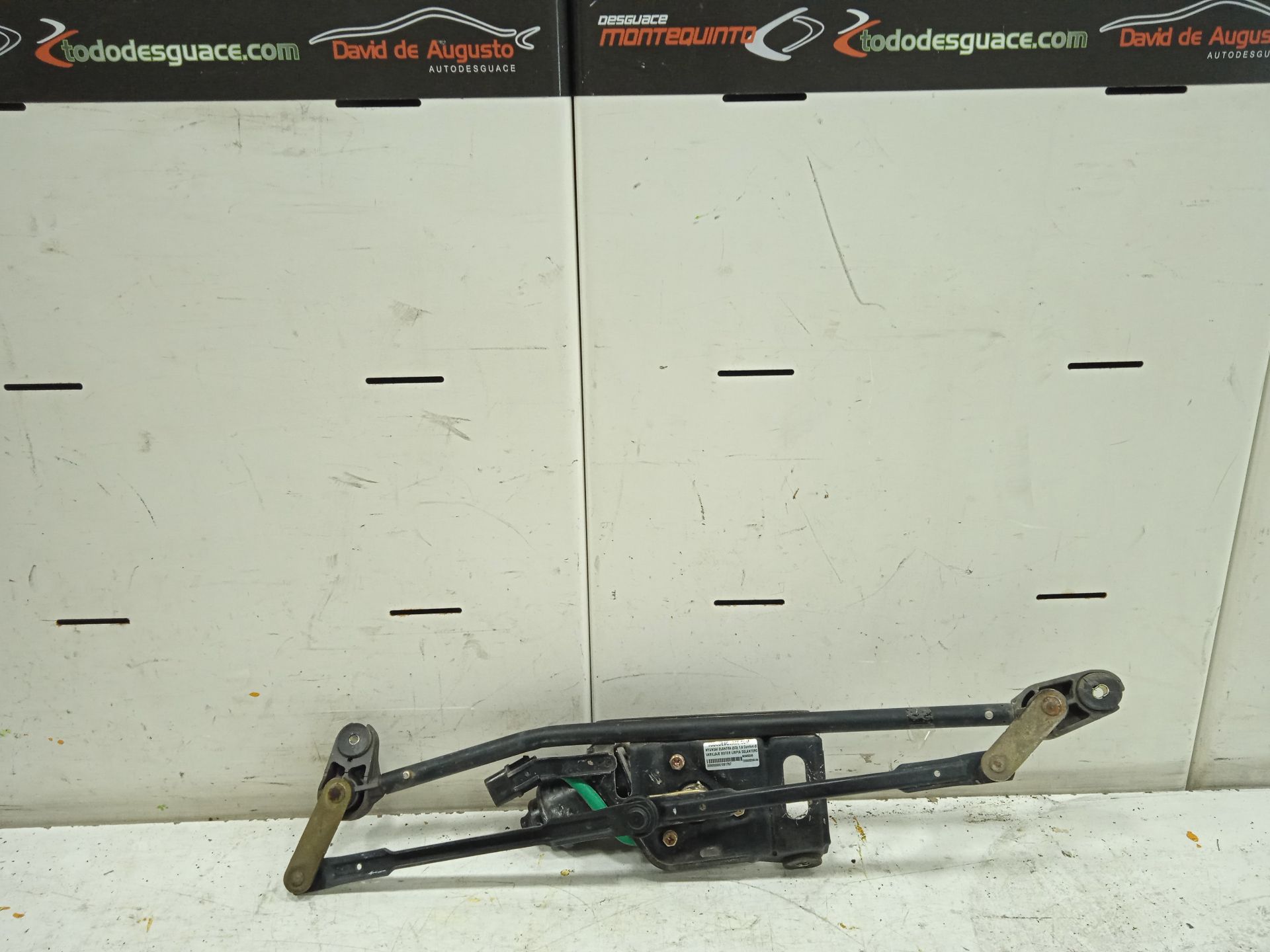 D200                                            03521745 hyundai elantra (xd) 1.6 comfort (5ptas.)