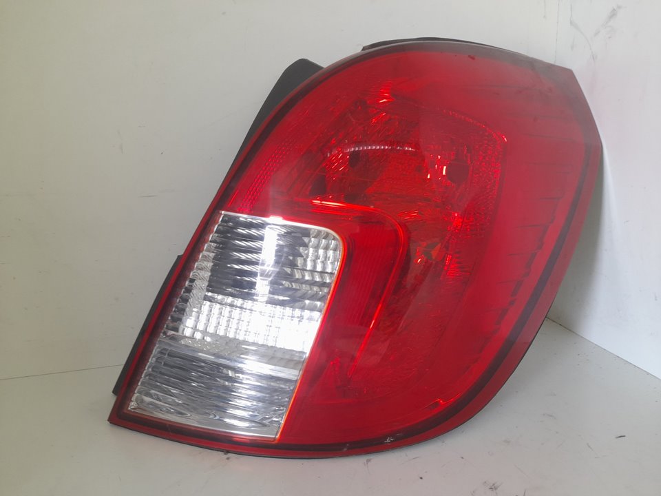 Piloto trasero derecho opel antara cosmo 4x4