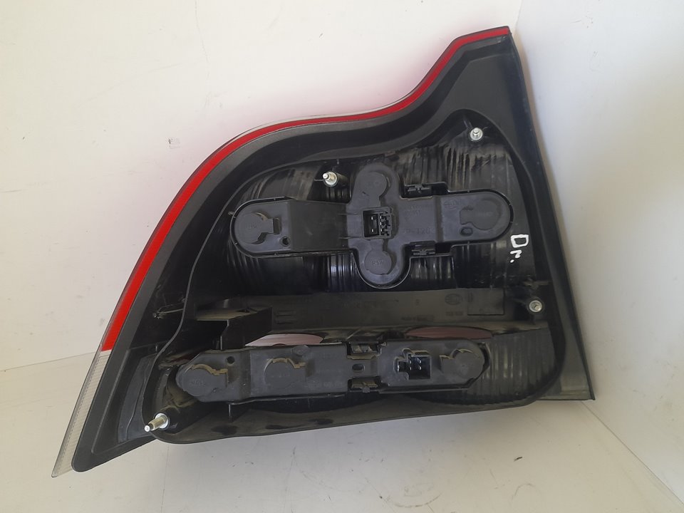 Piloto trasero derecho volvo s60 berlina 2.4  (103kw)