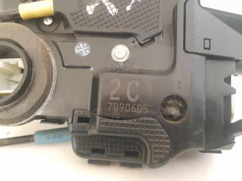 Cerradura puerta trasera derecha toyota rav4 (a3) executive