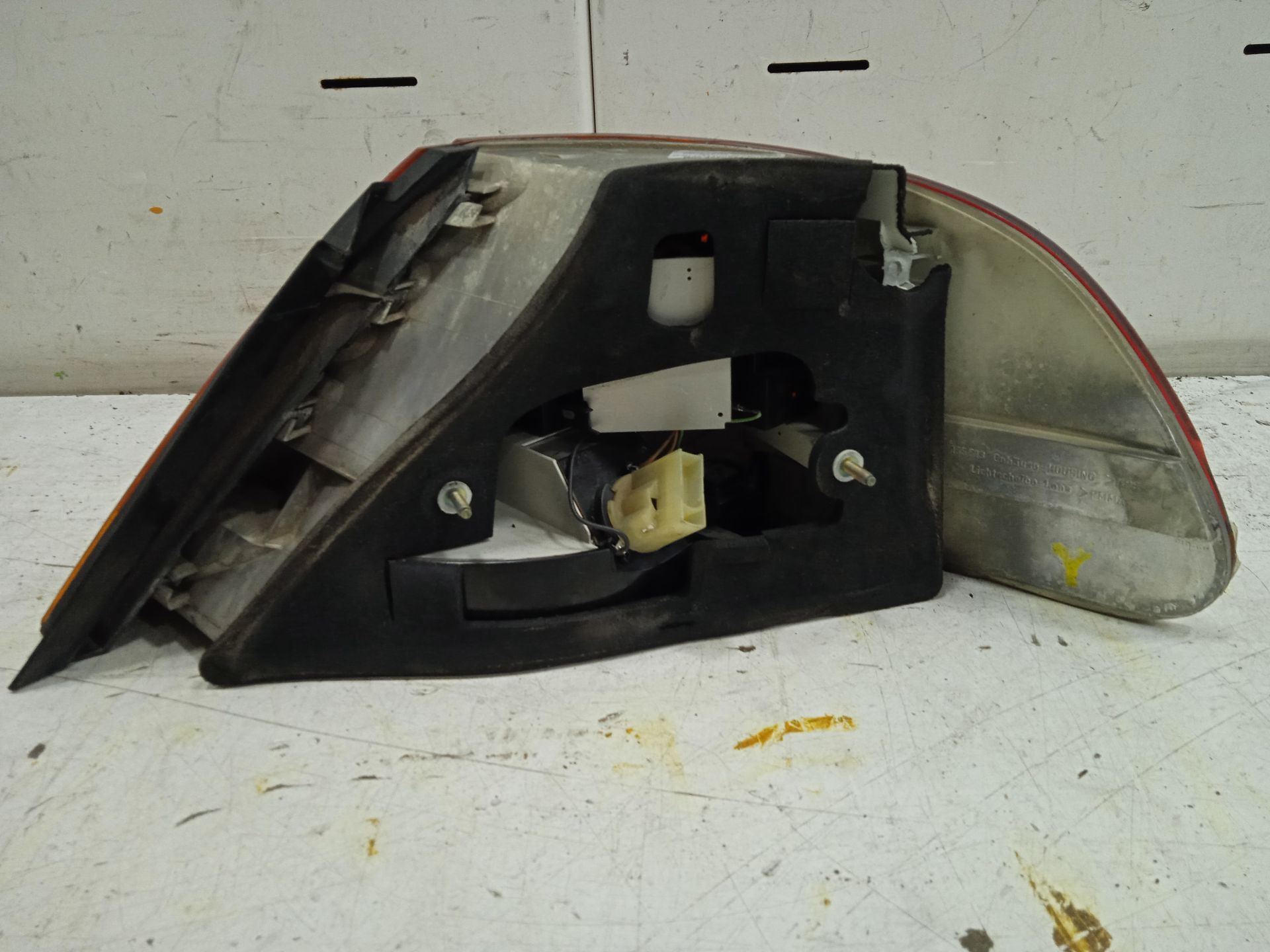 Piloto trasero izquierdo bmw serie 7 (e65e66) 