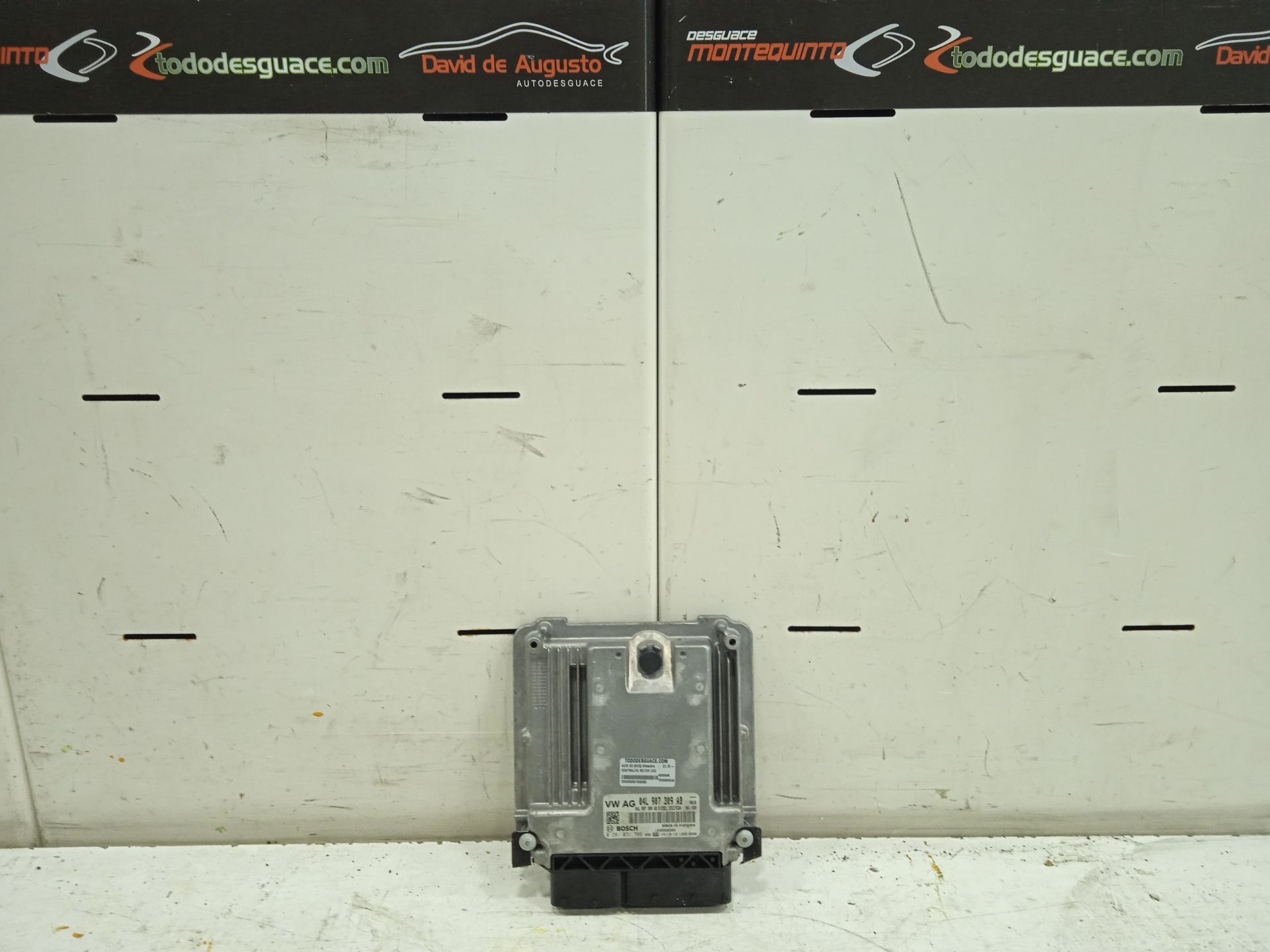 Centralita motor uce audi q3 (8ug) attraction