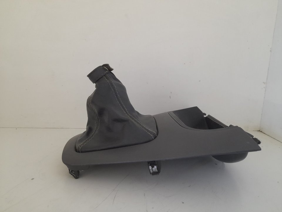 Guanecido consola central hyundai tucson (jm) 2.0 crdi comfort (4wd)