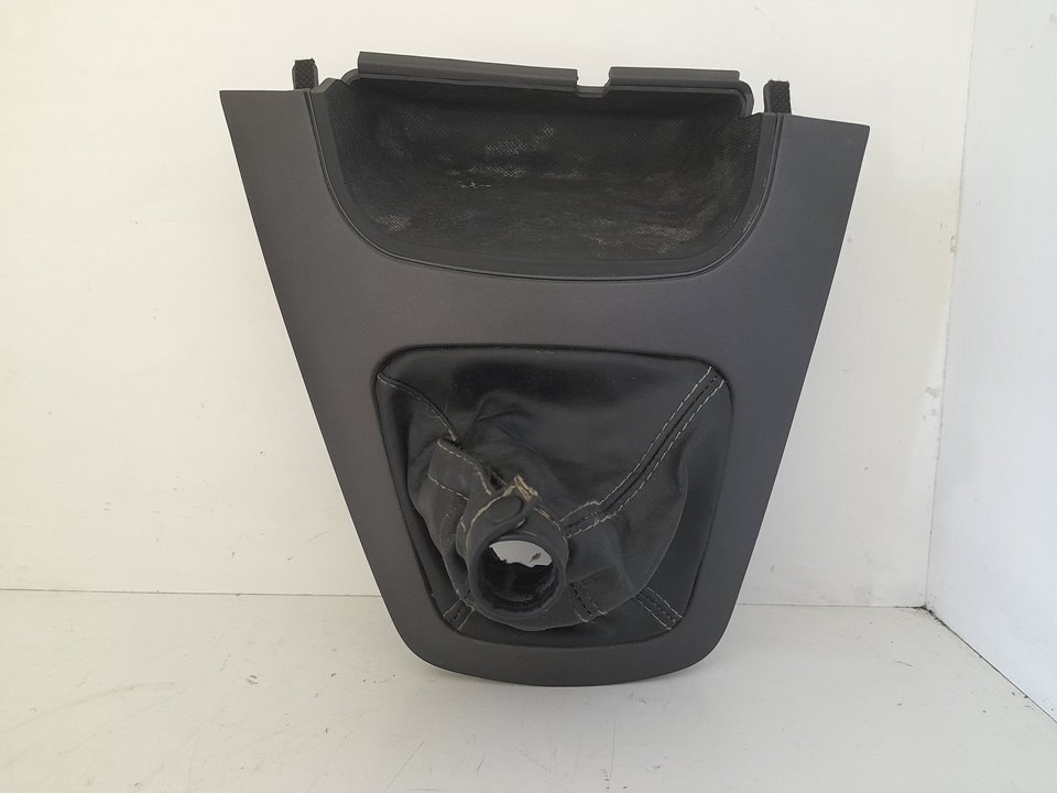 Guanecido consola central hyundai tucson (jm) 2.0 crdi comfort (4wd)