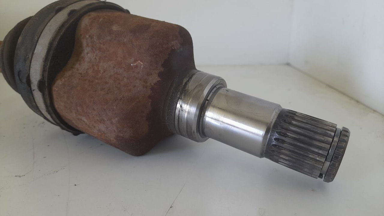 Transmision delantera izquierda ford focus c-max (cap)(2003) ambiente (d)