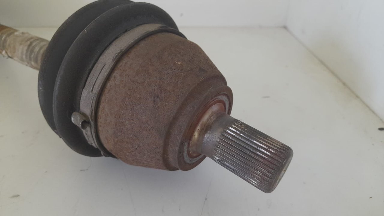 Transmision delantera izquierda ford focus c-max (cap)(2003) ambiente (d)